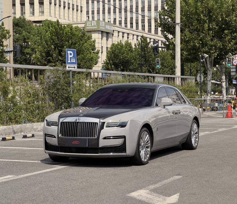 Rolls-Royce Ghost - фото 0