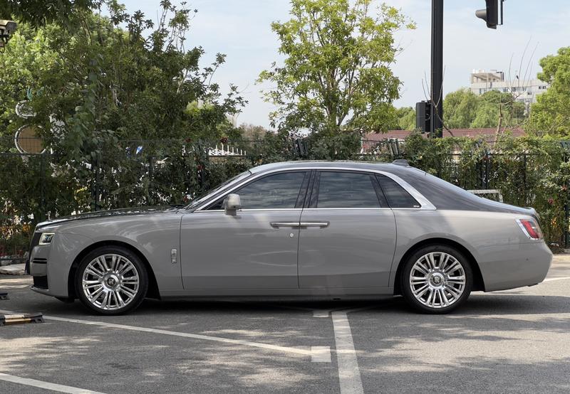 Rolls-Royce Ghost - фото 3