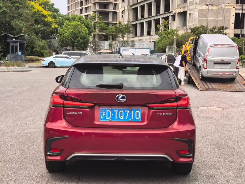 Lexus CT - фото 4
