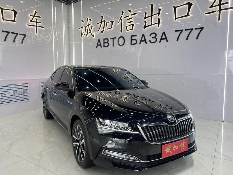 Skoda Superb - фото 2