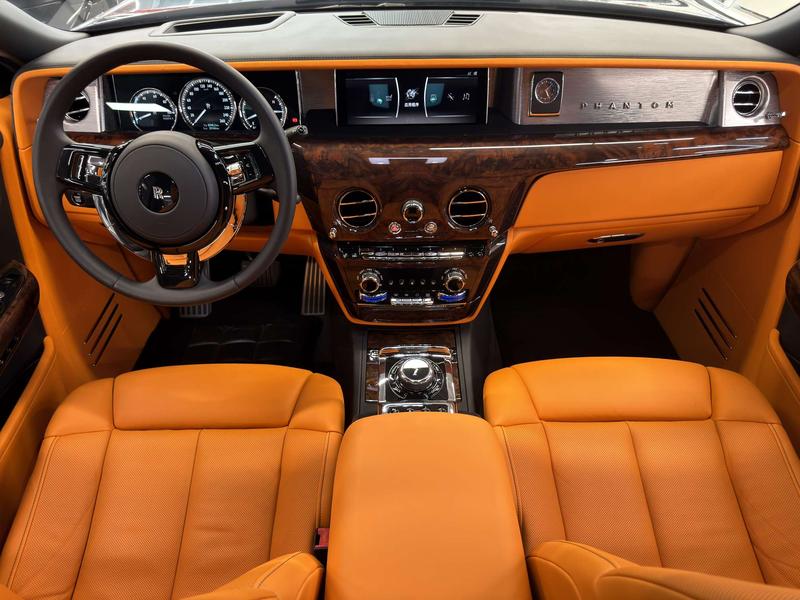 Rolls-Royce Phantom - фото 4