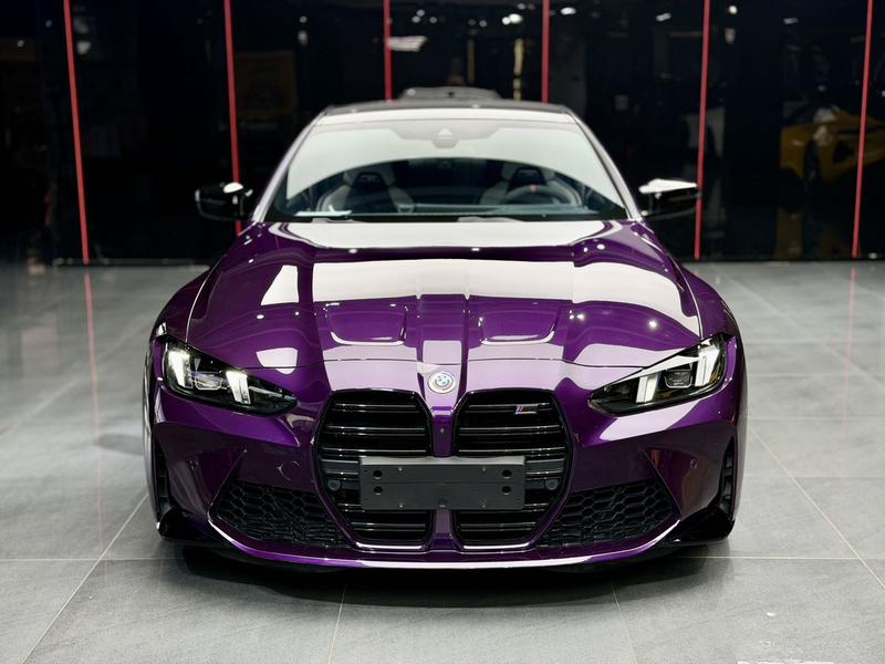 BMW M4 - фото 1