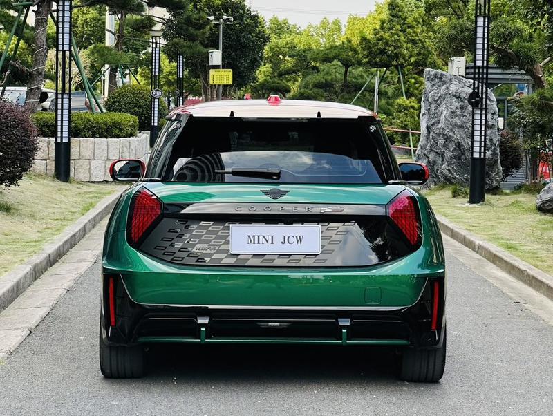 MINI JCW - фото 4