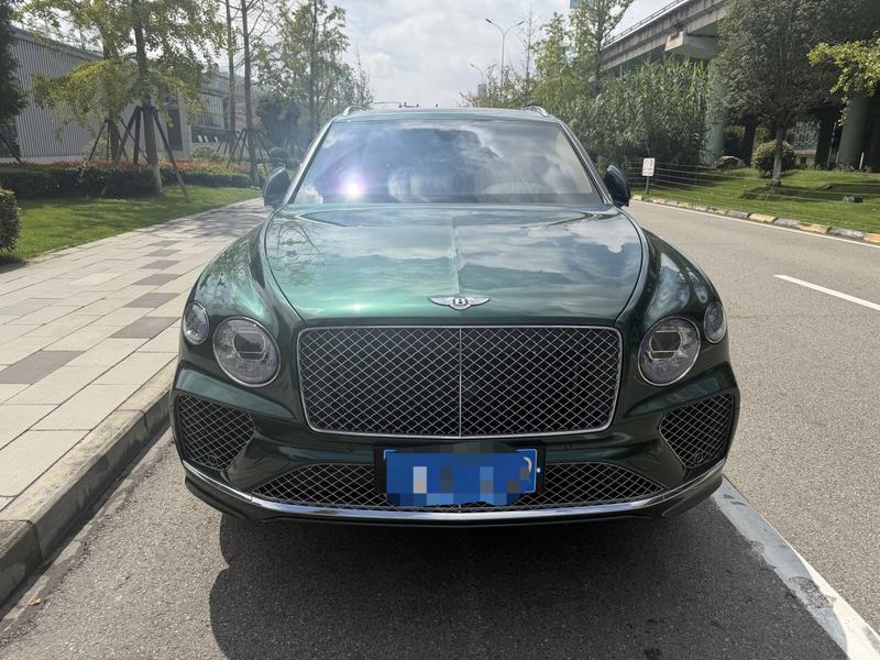 Bentley Bentayga - фото 1
