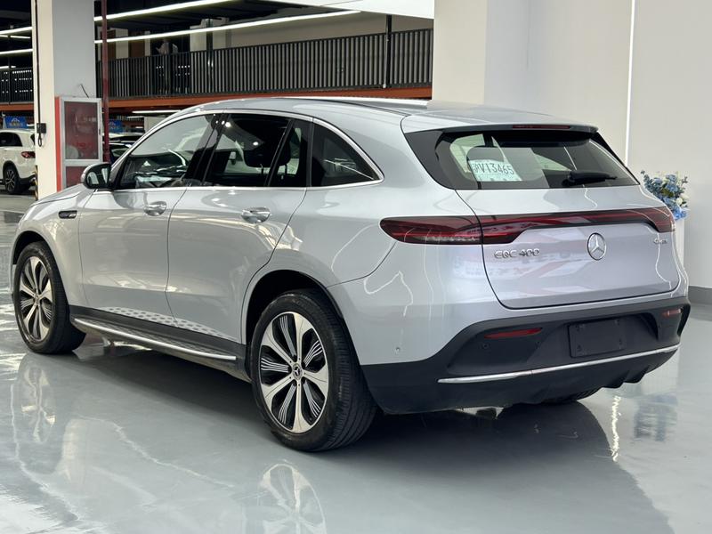 Mercedes-Benz EQC - фото 3