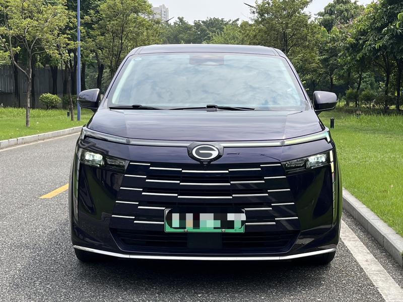 GAC Trumpchi E8 PHEV - фото 1