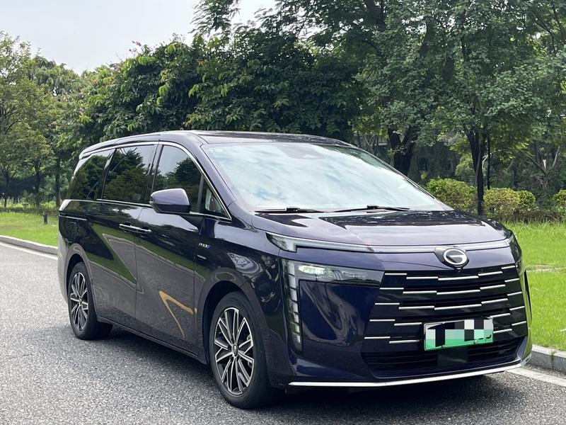 GAC Trumpchi E8 PHEV - фото 2