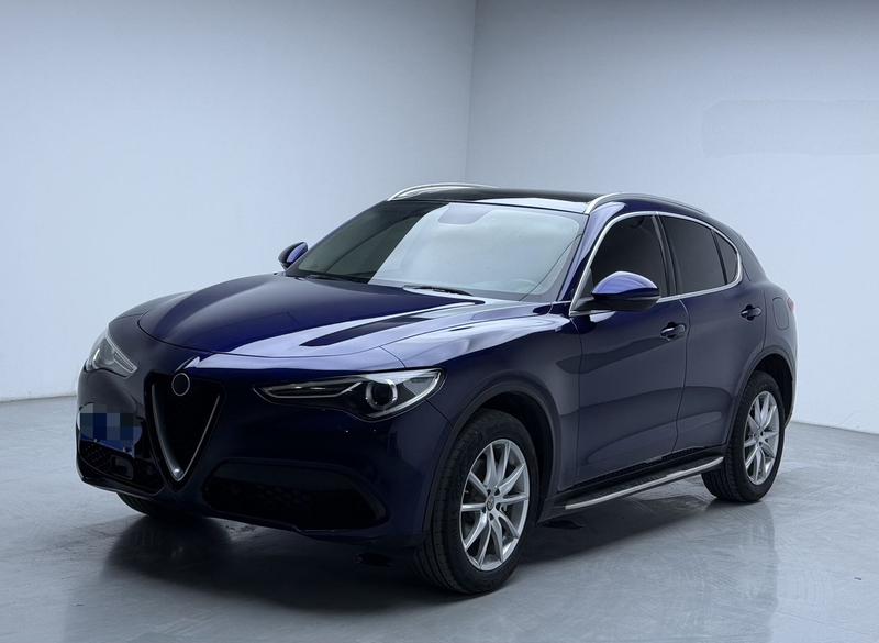 Alfa Romeo Stelvio - фото 0
