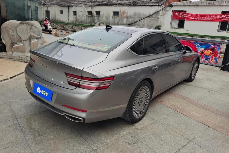 Genesis G80 - фото 2