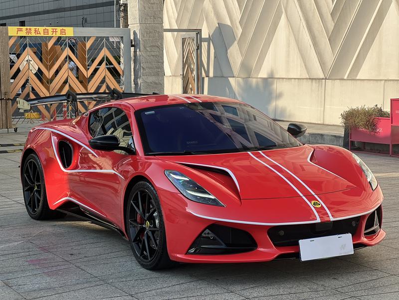 Lotus Emira - фото 2