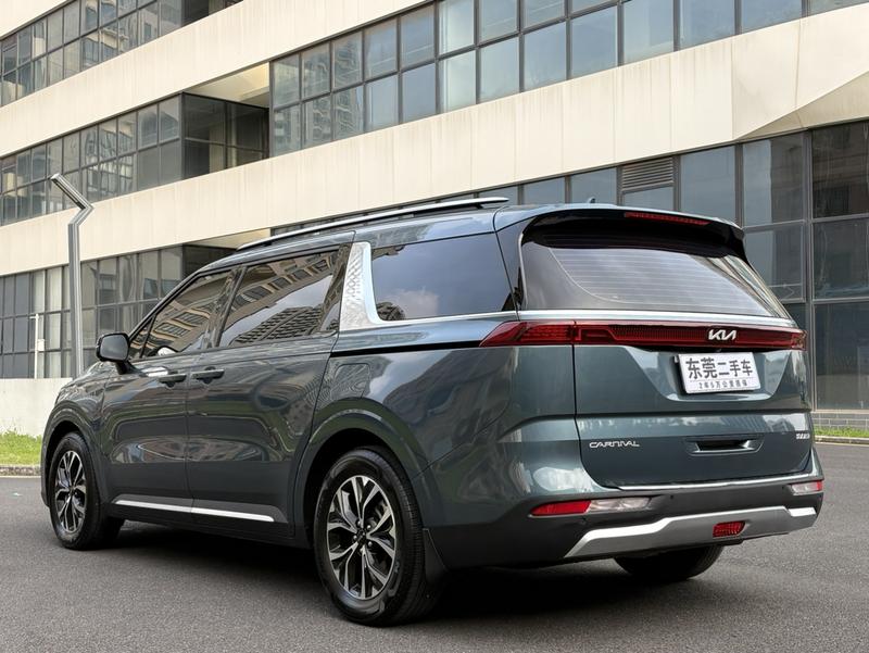Kia Carnival - фото 4