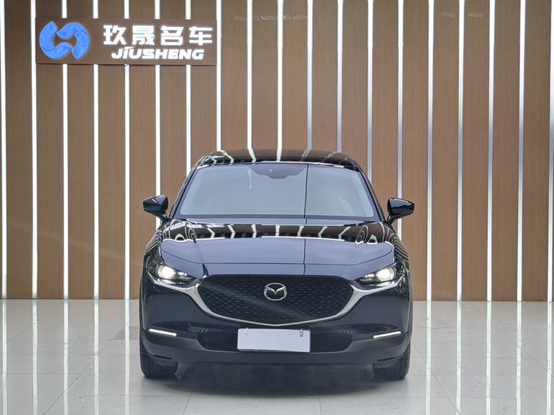 Mazda CX-30 - фото 1