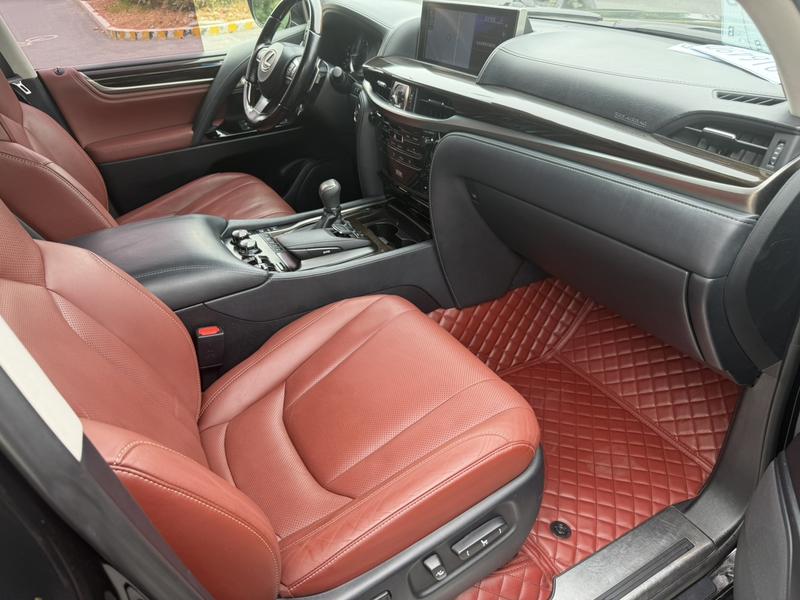 Lexus LX - фото 4
