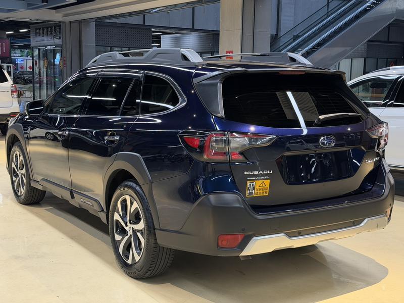Subaru Outback - фото 3