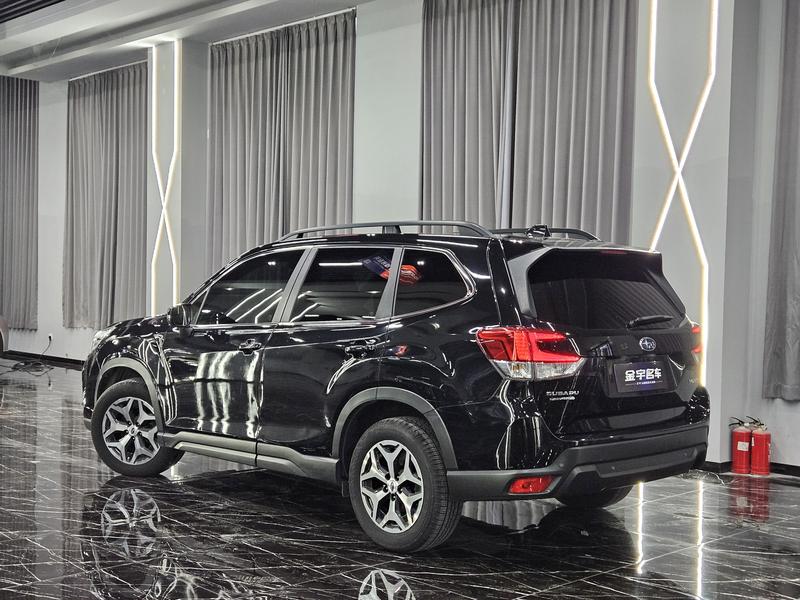 Subaru Forester - фото 3