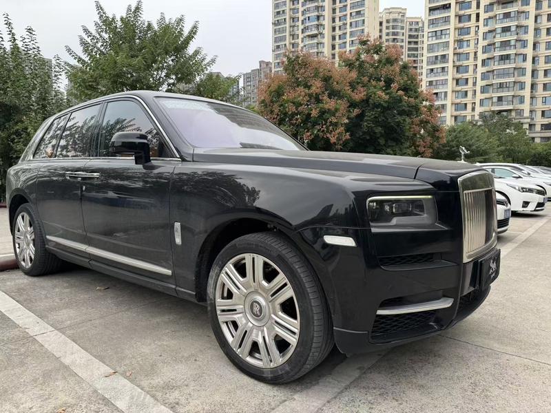 Rolls-Royce Cullinan - фото 2