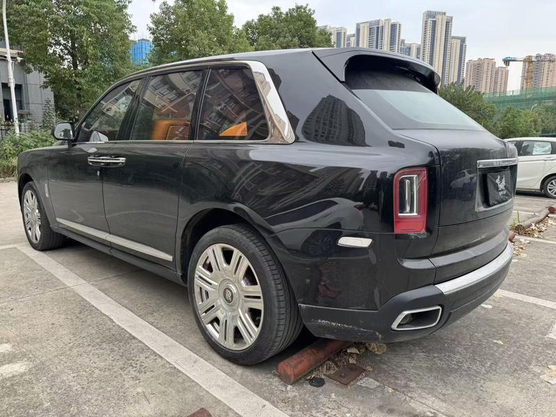 Rolls-Royce Cullinan - фото 4