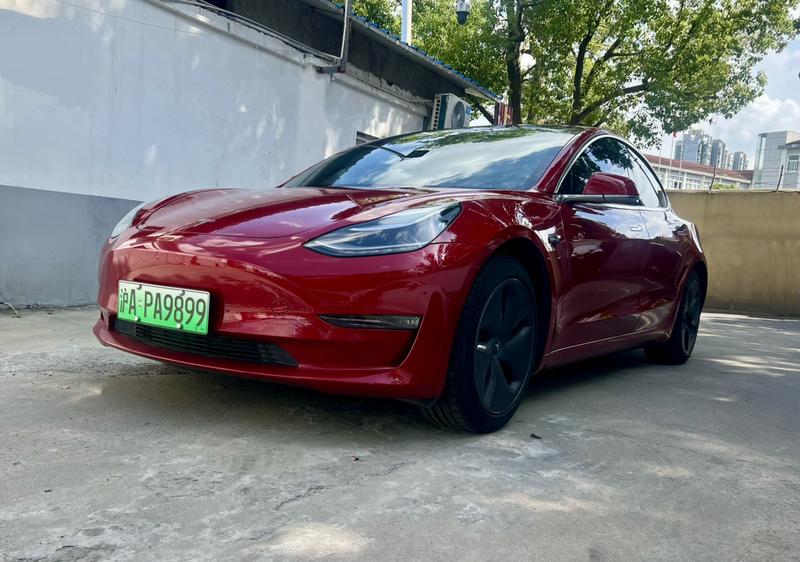 Tesla Model 3 (Import) - фото 0