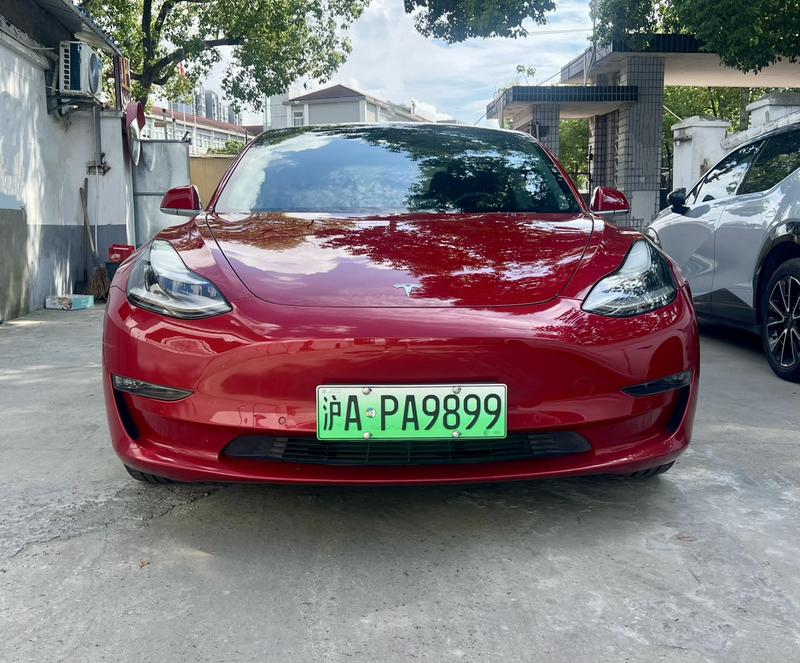 Tesla Model 3 (Import) - фото 1