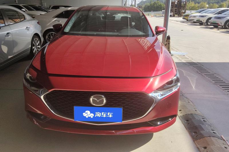 Mazda 3 - фото 1