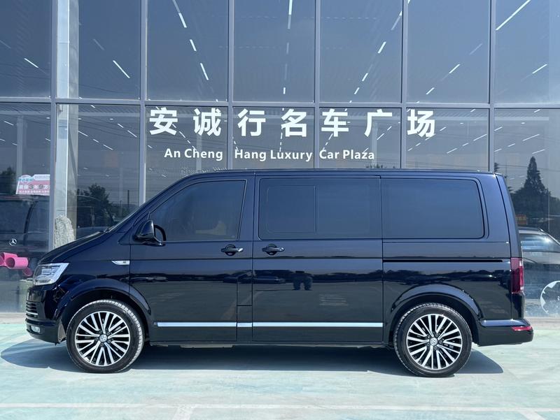 Volkswagen Multivan - фото 3