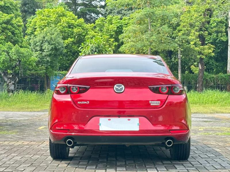 Mazda 3 - фото 3