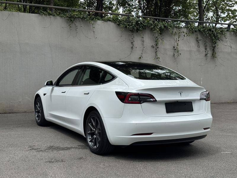Tesla Model 3 (Import) - фото 3