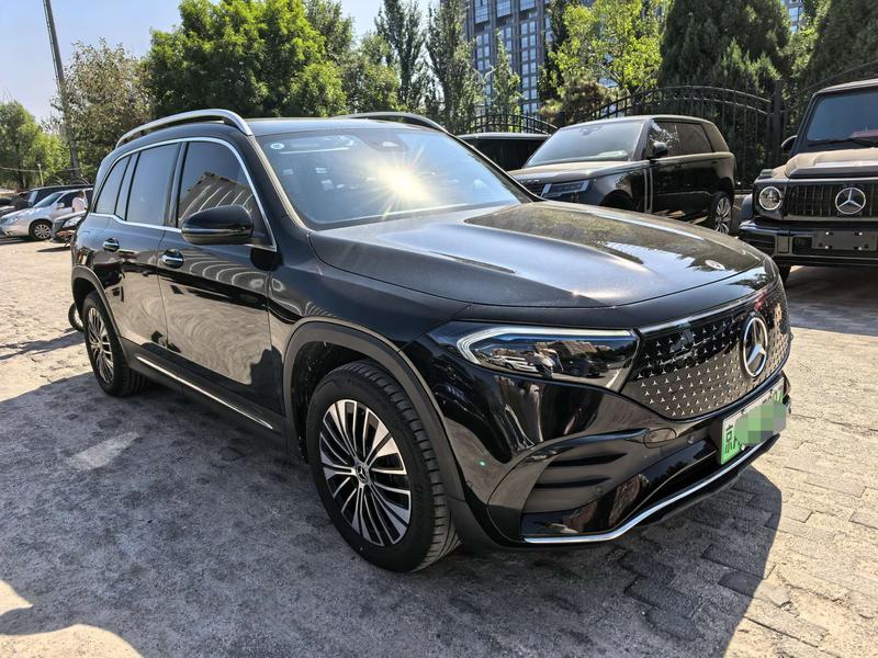 Mercedes-Benz EQB - фото 2