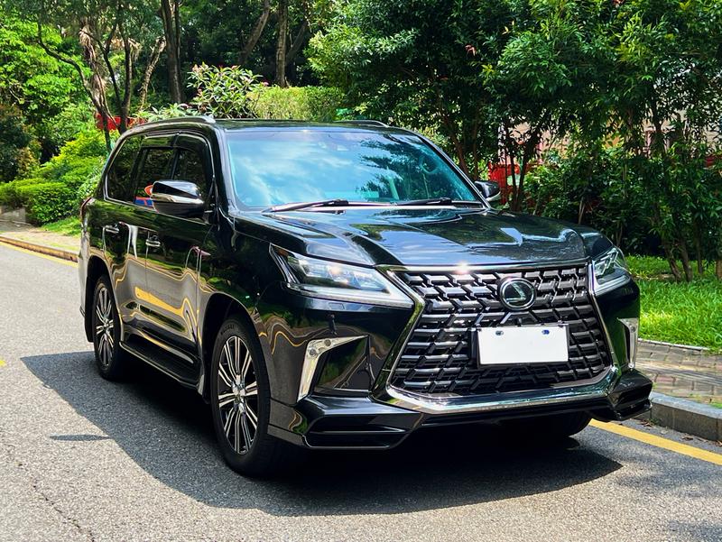 Lexus LX - фото 2