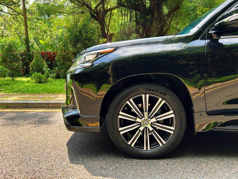 Lexus LX - фото 3