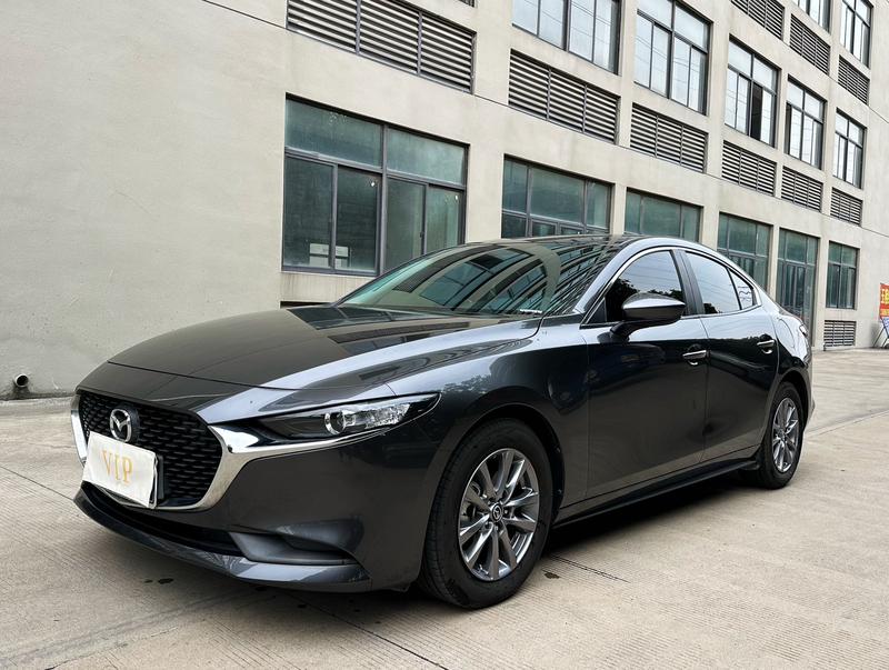 Mazda 3 - фото 0