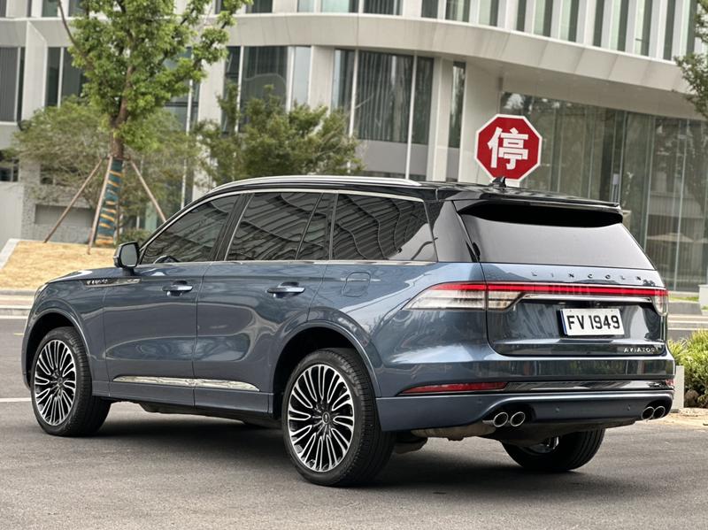 Lincoln Aviator - фото 4