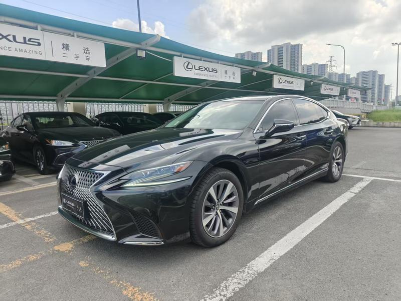 Lexus LS - фото 0
