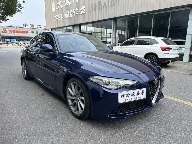 Alfa Romeo Giulia - фото 2