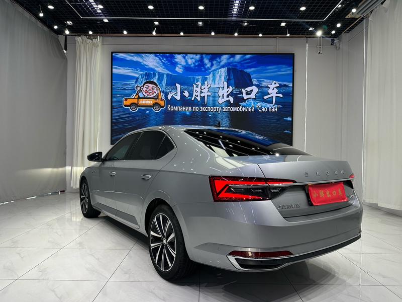 Skoda Superb - фото 3