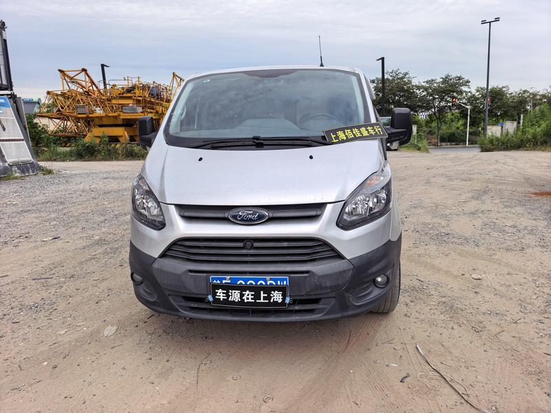 Ford Transit - фото 1