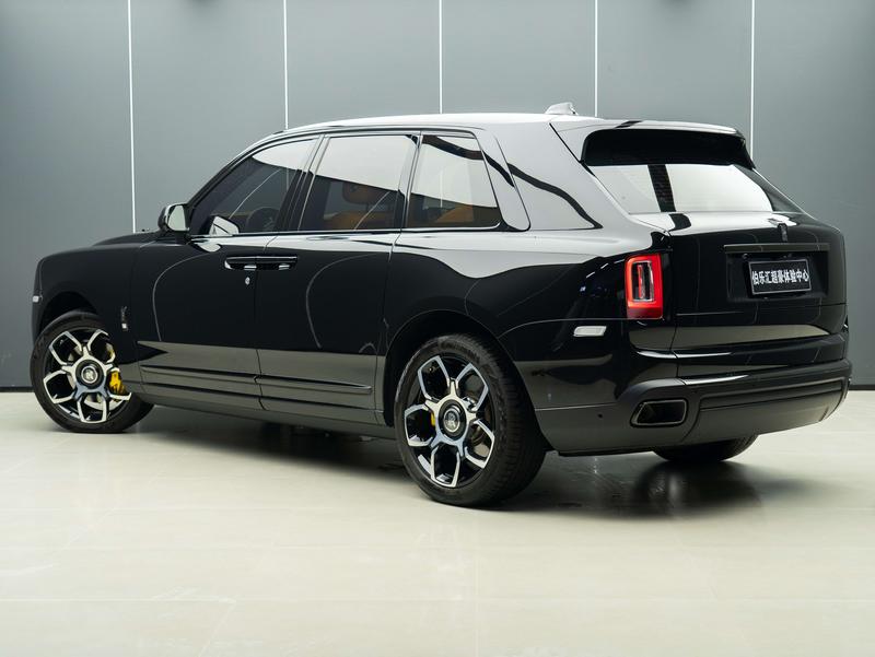 Rolls-Royce Cullinan - фото 2