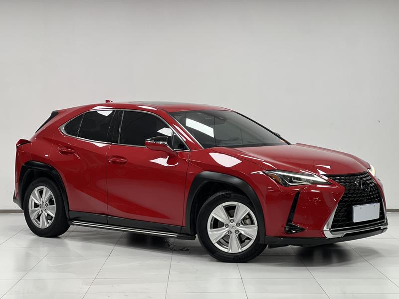 Lexus UX - фото 2