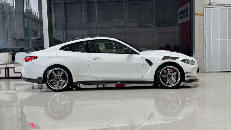 BMW M4 - фото 4