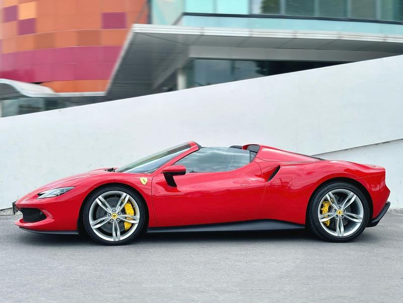 Ferrari 296 - фото 2