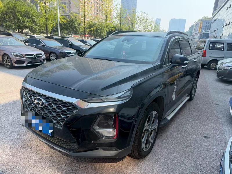 Hyundai Santa Fe - фото 0