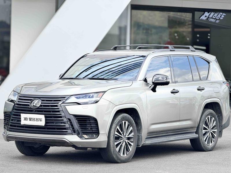 Lexus LX - фото 0