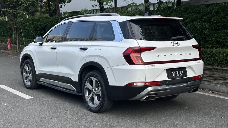 Hyundai Santa Fe - фото 4