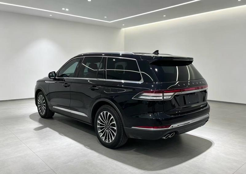 Lincoln Aviator - фото 3