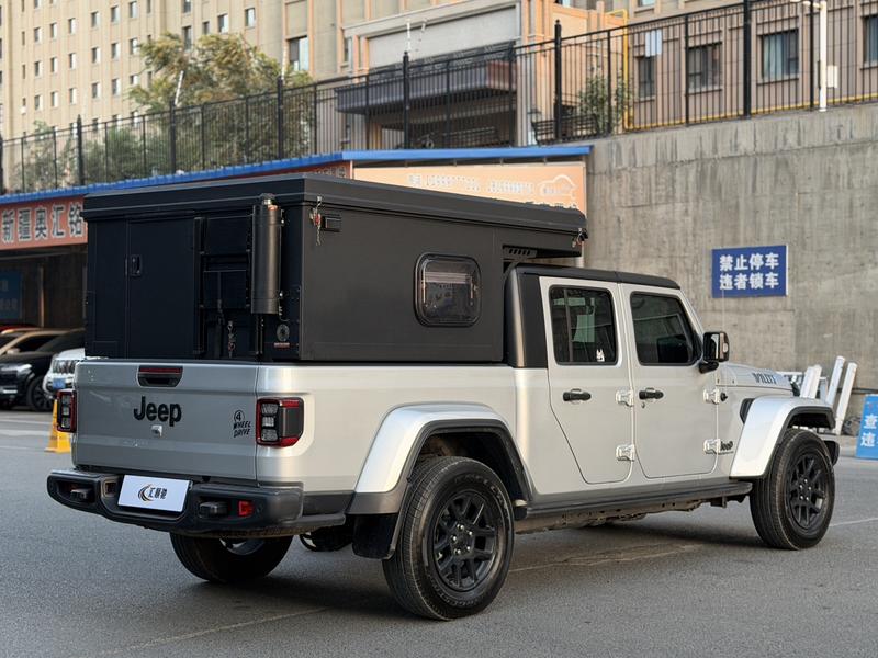 Jeep Gladiator - фото 4