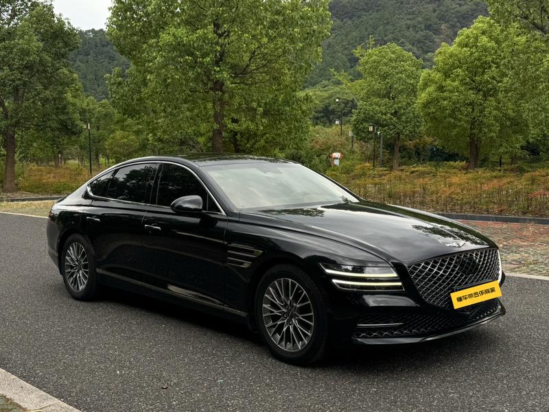 Genesis G80 - фото 2
