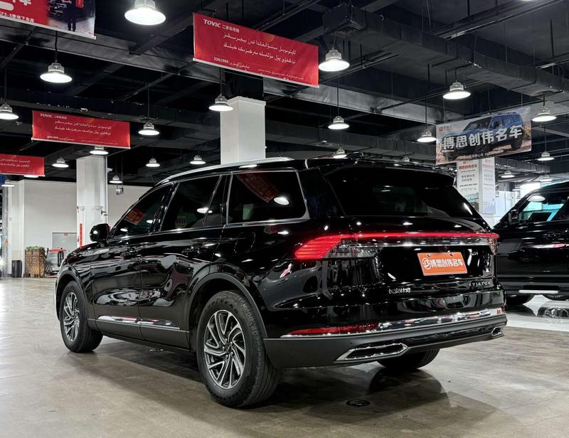Lincoln Aviator - фото 2