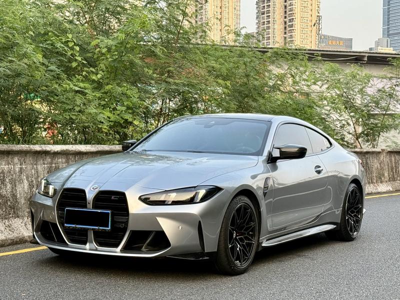 BMW M4 - фото 0