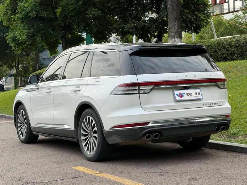 Lincoln Aviator - фото 3