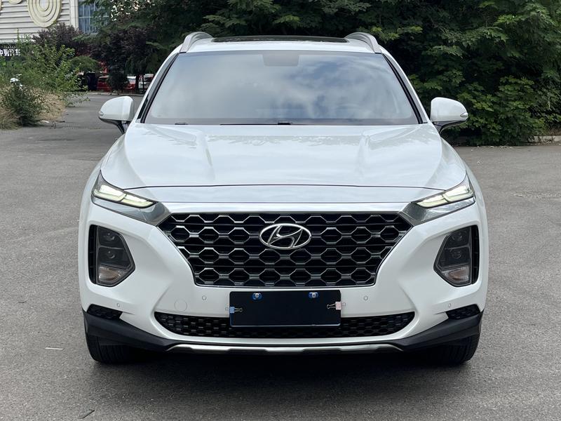 Hyundai Santa Fe - фото 1